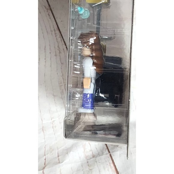 Brookhaven St. Luke's Hospital Roblox Figurines - 6+2 Figures with Checklist - Picture 4 of 13